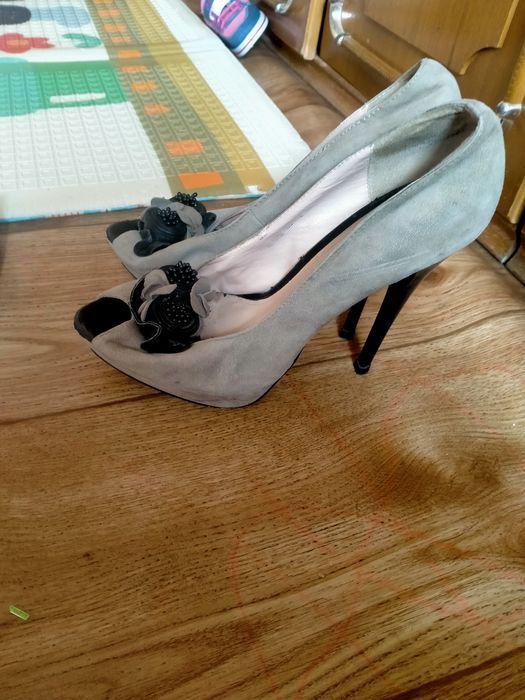 Туфли почти новые