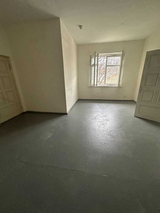 Аренда  Площади  1- 100м2 и 170 м2. Под офис, производство или склады.