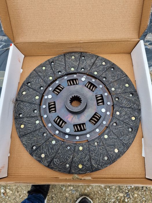 Disc ambreiaj Fiat ford 3000 original preț 450 lei bucata tel 0751 56