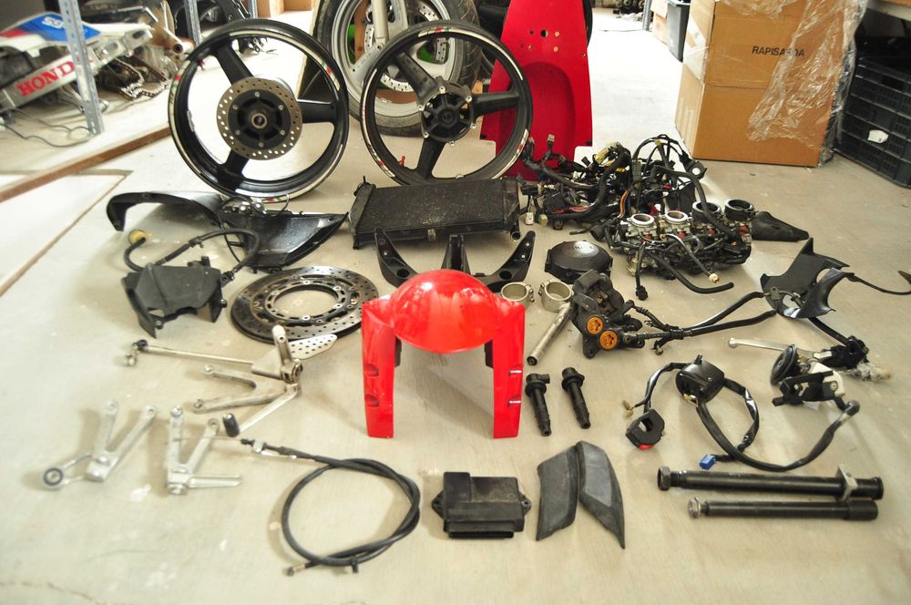 scarite ghidoane Yamaha  R1 2002 2003