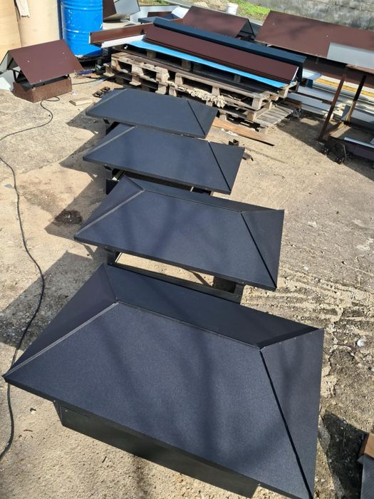 Двускатни и четрискатни шапки за комини!