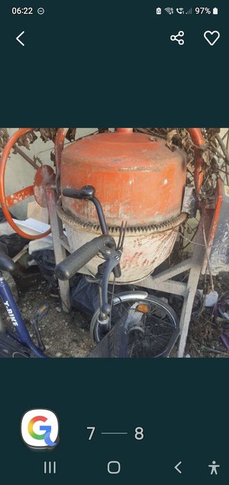 Vând pene găină ..