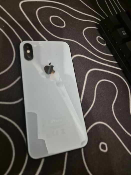 Iphone XS заблокирован