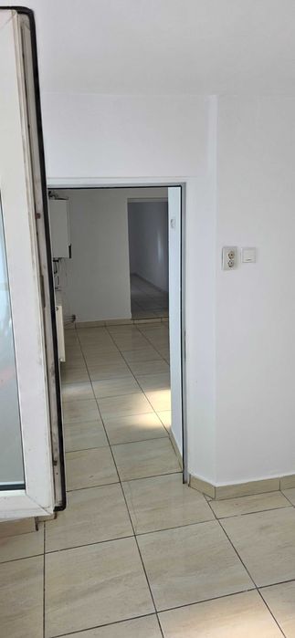 Spatiu Comercial 50 mp vizavi de Lic.Ec nr 1