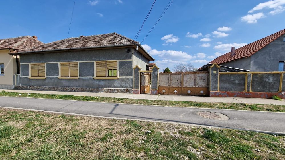 Casa cu gradina de vânzare, oraș Ineu, jud. Arad