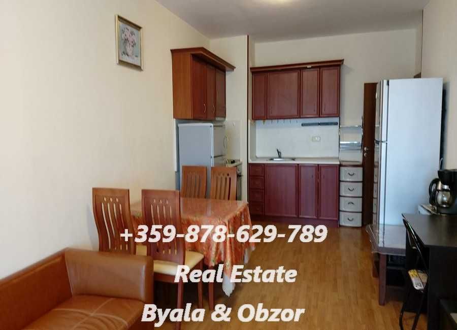 Продава се Тристаен апартамент в Обзор - 94 кв.м за 1011 €/кв.м - Снимка #3