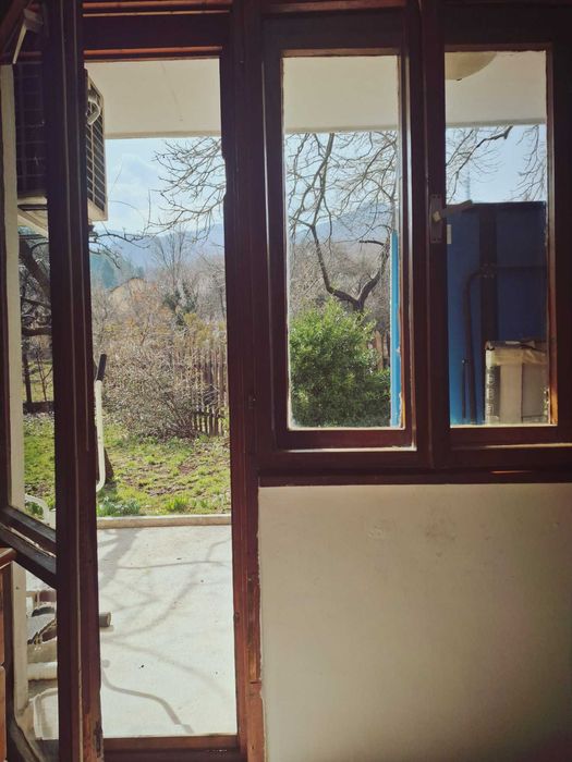 Дава се под наем Етаж от къща в София, Бояна - 77 кв.м за 498.27 € - Снимка #2