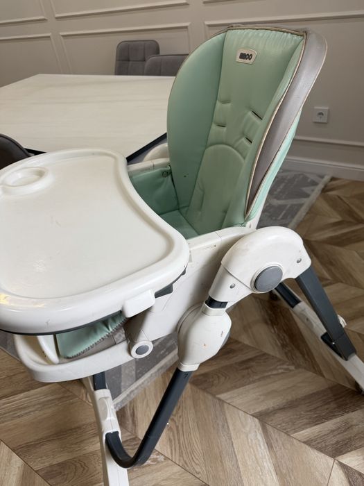Продается стульчик для кормления.