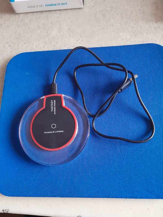 Зарядно безжично устройство FANTASY