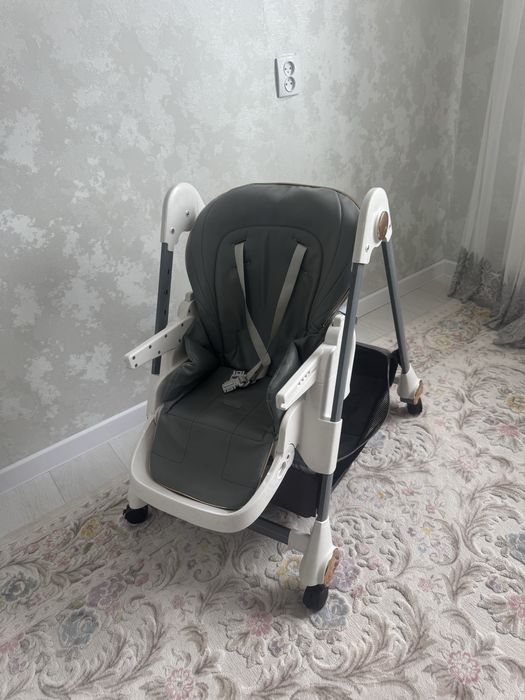 Продам стульчик для кормления