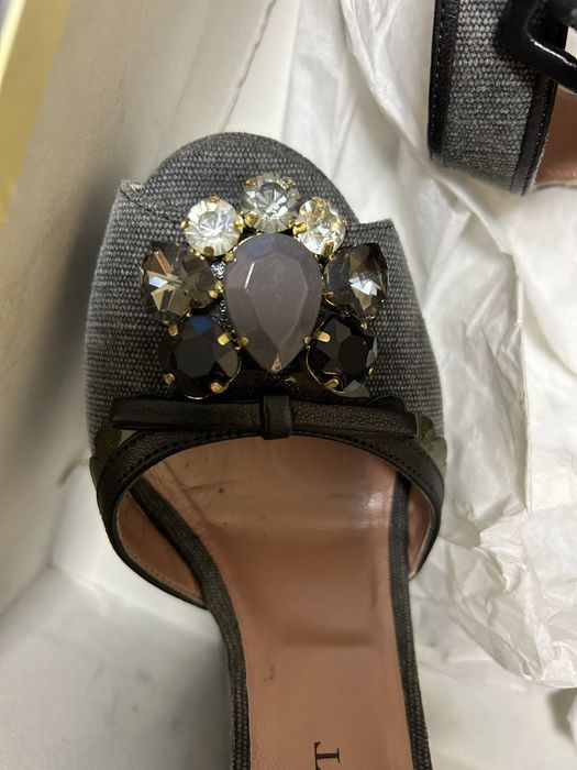 Сандали Twinset с камъчета 36 размер