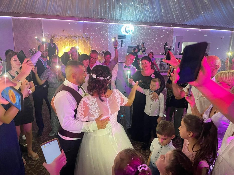 DJ specializati pentru Nunti-Botezuri-Majorate (Garantam distractie)