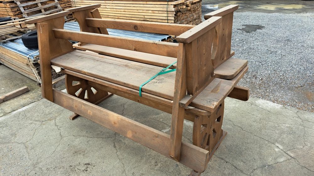 Маса + 2бр.пейки  масив комплект