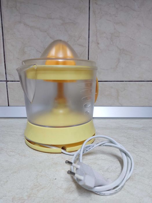 Storcator electric AFK pentru  citrice, capacitate 1 litru