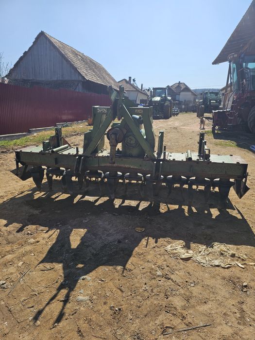 Grapa rotativa freze de 3 metri amazone