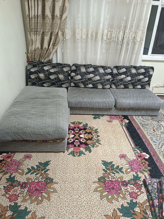 Диван мягкий сотилади