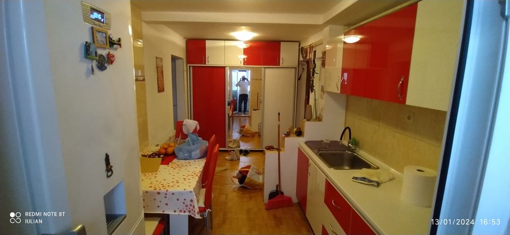 Vănd Apartament în Rovinari sau schimb cu o casă .