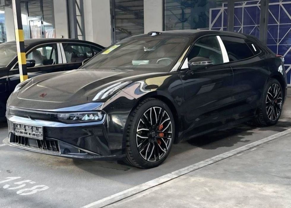 Zeekr 001, 2024 restyle, EV, Dual Motor, Z-Sport