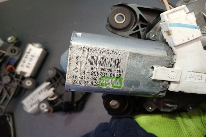 Motoras stergator luneta 8200153548 8200153548 Renault Megane a 2-a g