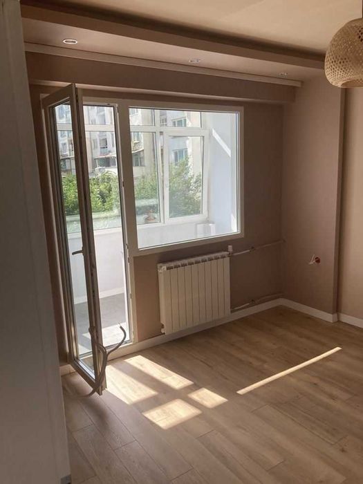 Продава се Тристаен апартамент в София, Редута - 95 кв.м за 1958 €/кв.м - Снимка #5