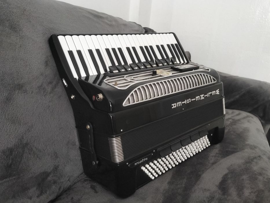 Weltmeister Supita seria 5670 cu cel mai nou sistem MIDI URGENT!!!