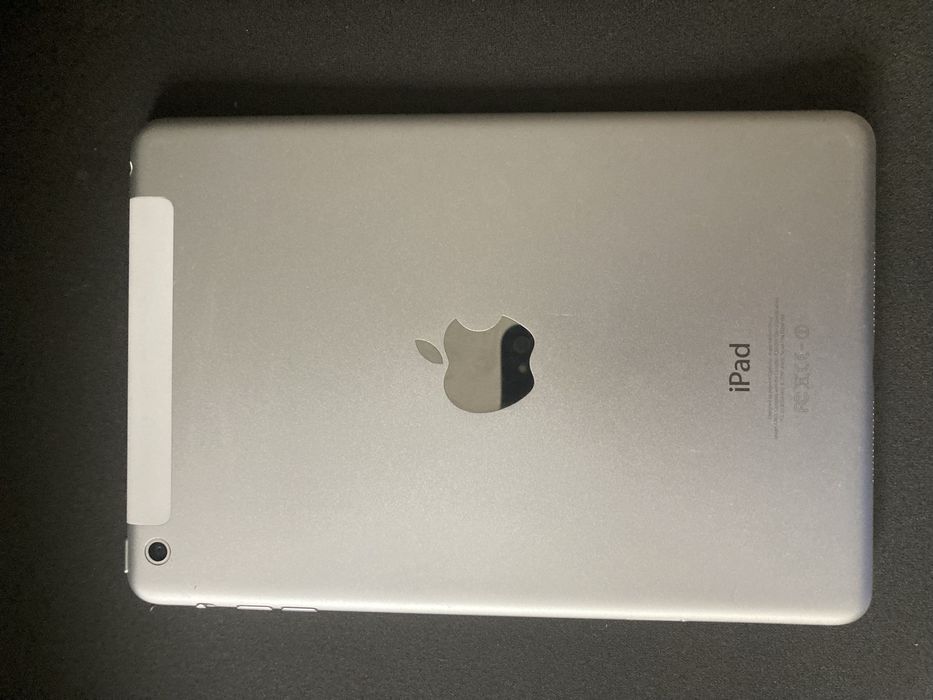 Apple Ipad Mini 3 Cellular impecabil 10/10 sanatate baterie 96%.