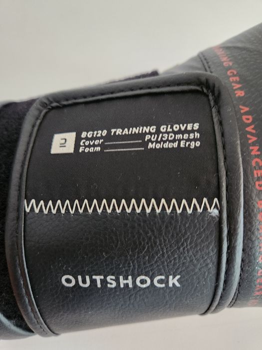 De vanzare mănuși de box