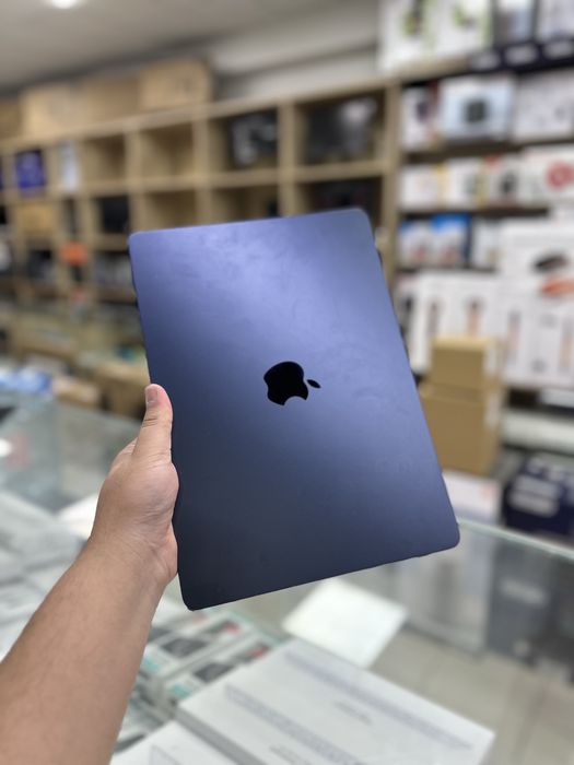 MacBook Air 13 M4 16/512 29 цикл б/у