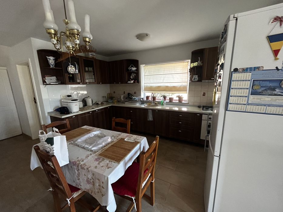 Vand casa in Cartierul Tineretului Oradea