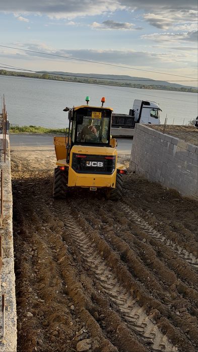 Prestam si inchiriem cu camioneta mini incarcator senile bobcat mini excavator dumper