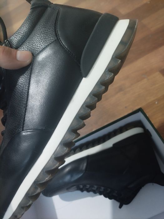 Мужской ботинки  размер 40