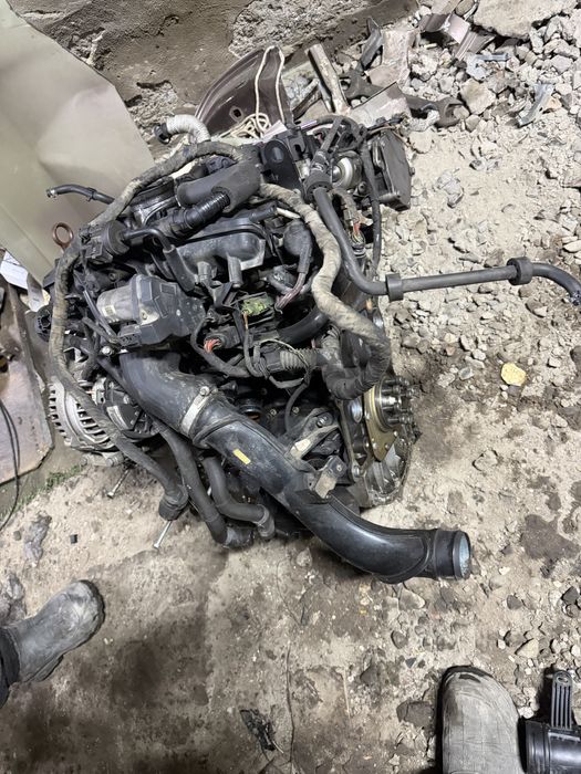 Двигатель пассат  1.8 тси с новесным.