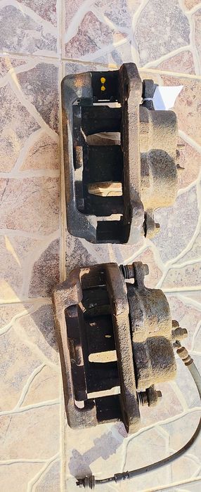 Etrier fata cu suport KIA Sorento xm