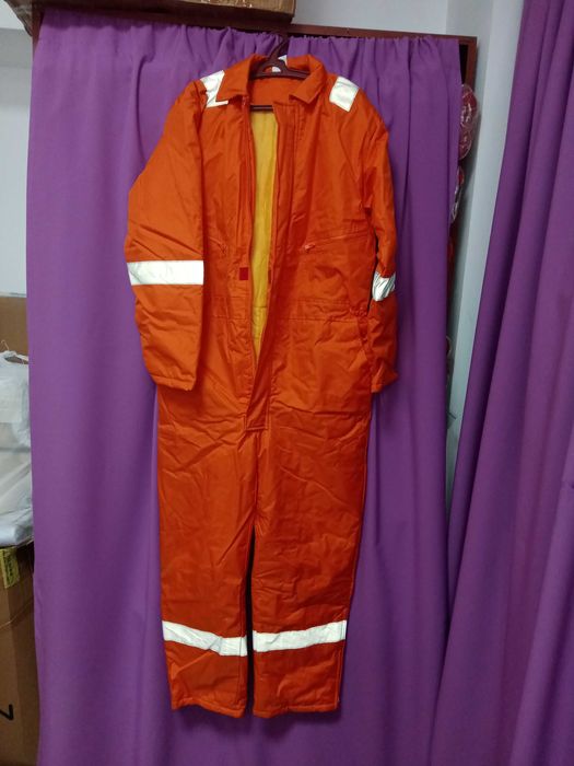 Продам Комбинезон зимний