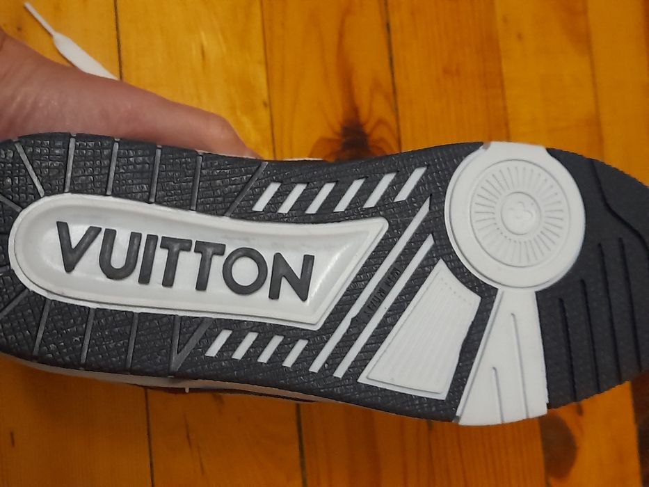 Маратонки Louis Vuitton