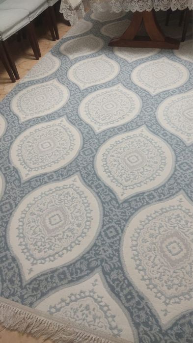 Продам красивый ковер