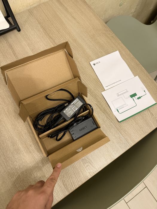 Adaptor Kinect XBox One si Windows