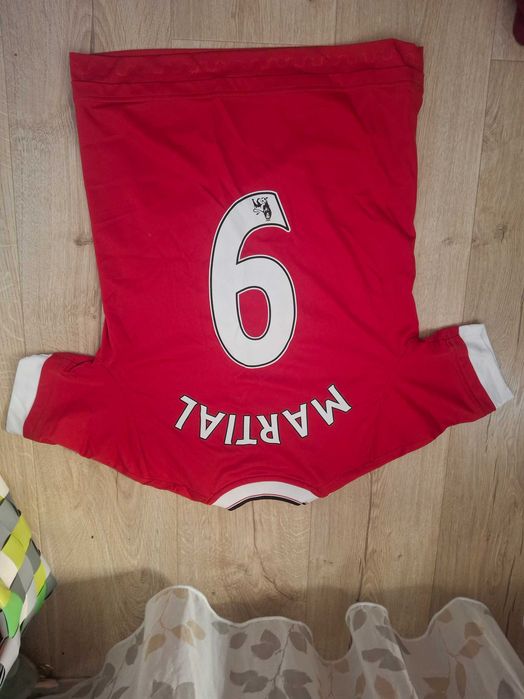 Екип на Manchester united от сезон 2015/2016