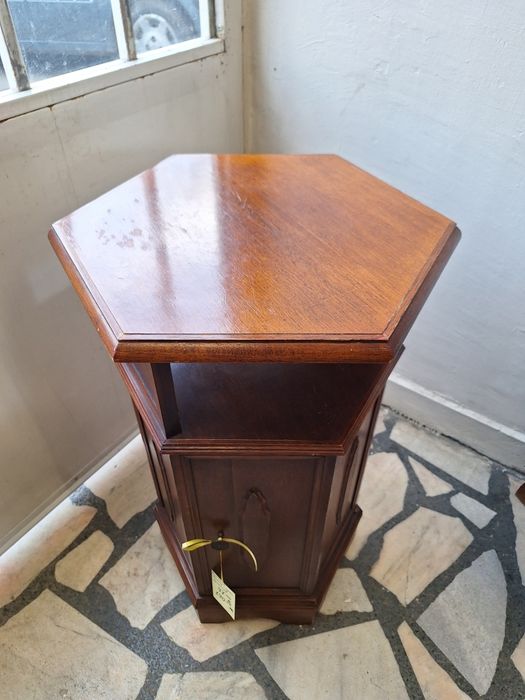 Шкафче, барче орех