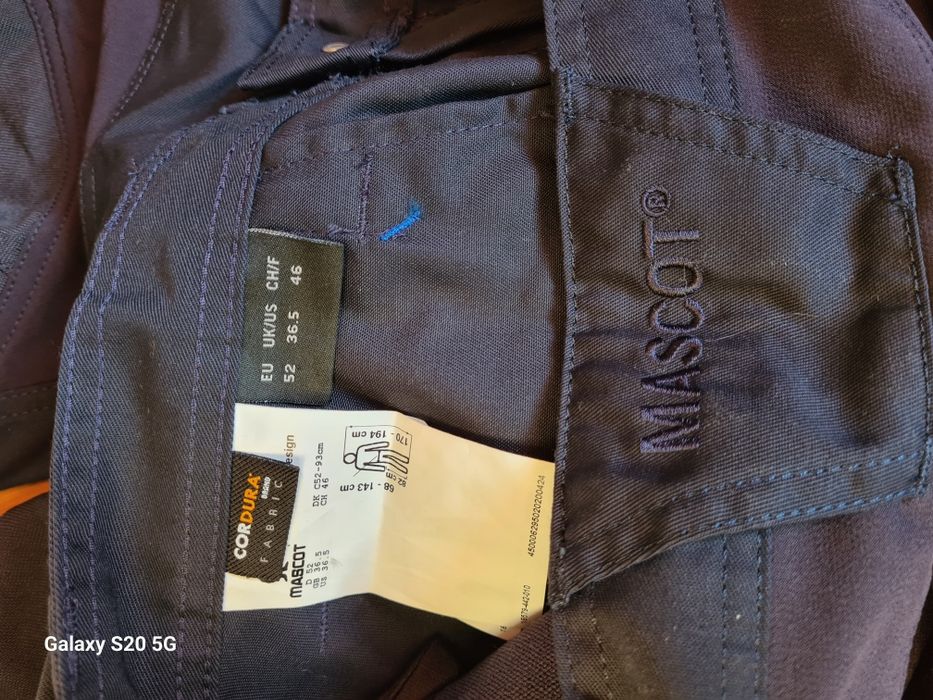 Pantaloni bărbați Mascot Accelerate Stretch, mărimea 52