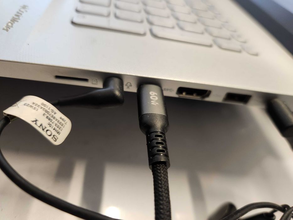 vand laptop asus vivobook intel i5 gen a10a  17 inchi