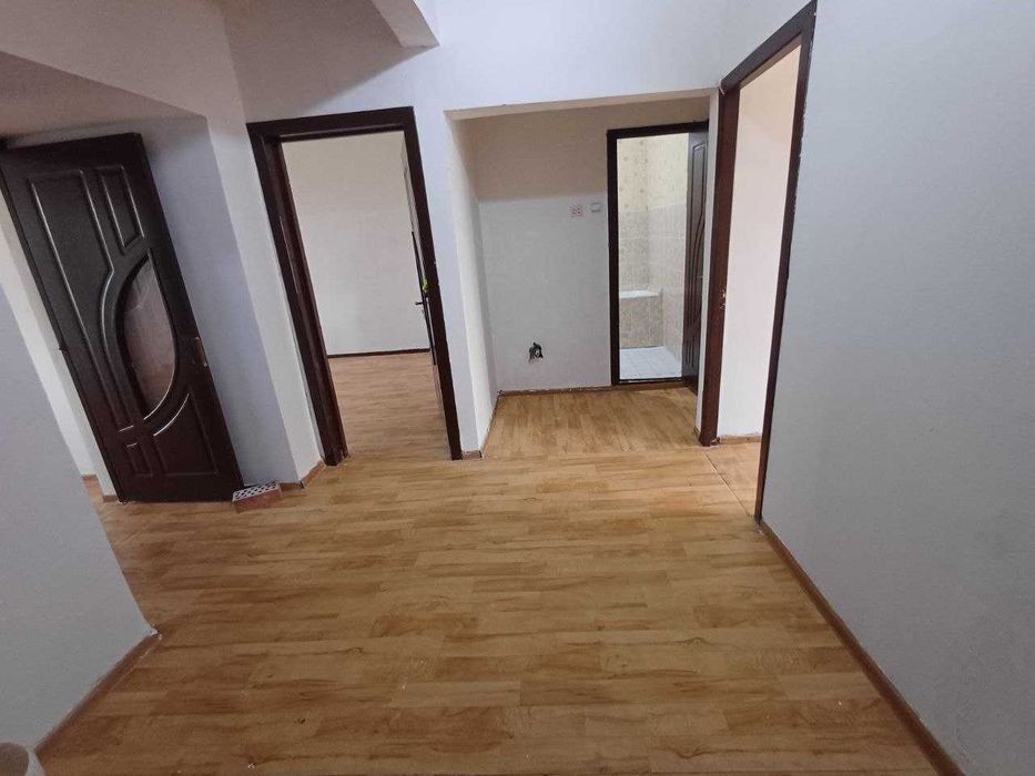 продам квартиру Сергели 5   3/3/9  85 кв.