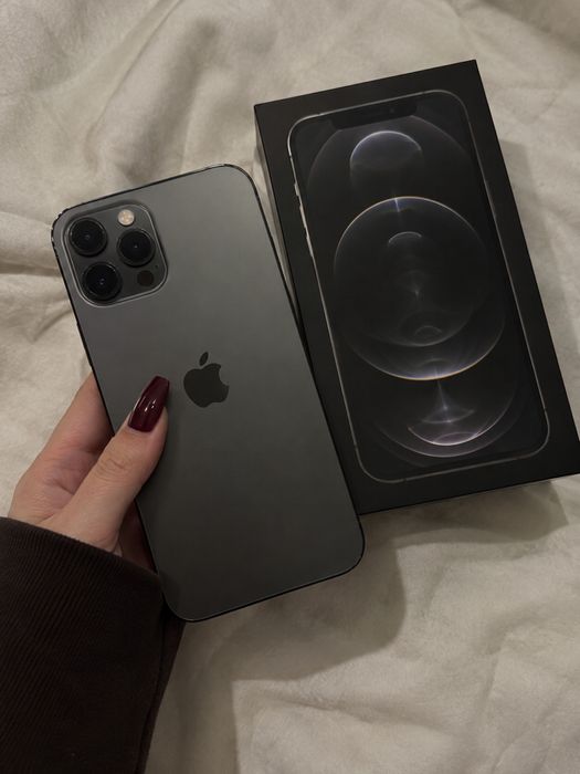 Продам iPhone 12 Pro Max