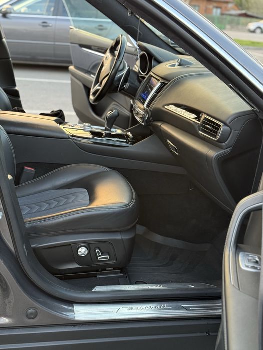 Maserati Levante GranLusso V6 Diesel 275 CP – Grigio Maratea. 25700plus TVA
