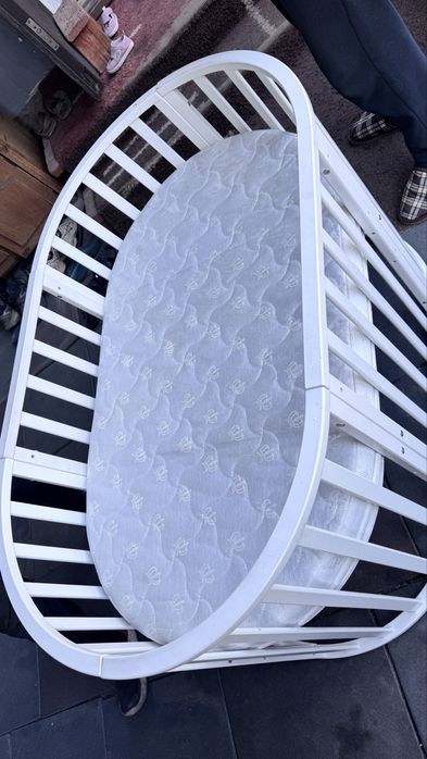 Срочно продам детскую кроватку трансформер