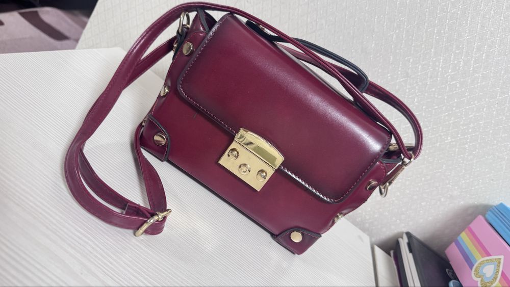 Продам сумочку, почти новая