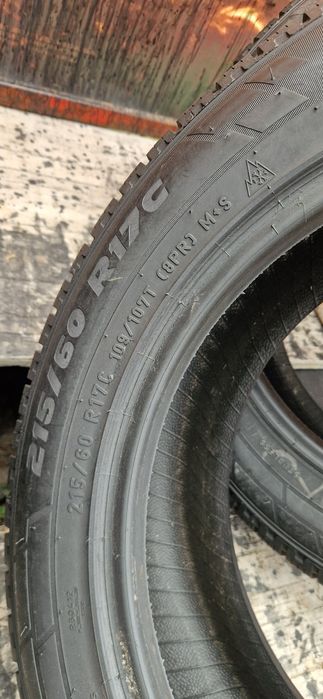 Set 4 Anvelope ca noi Pirelli 215 60 R17C . M+S . Dot 2021