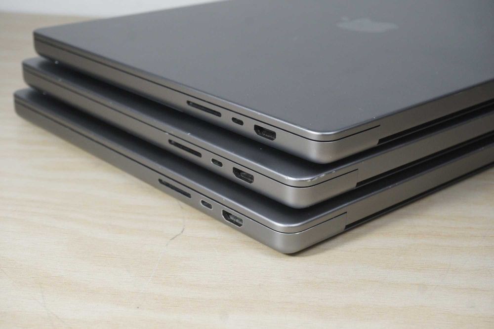 Лаптоп Apple MacBook Pro 16 a2485 - M1 Pro 16GB RAM 512GB SSD 1 година гаранция ДДС