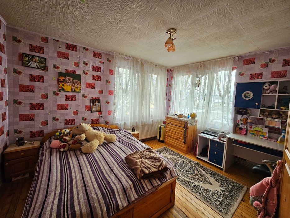 Етаж от къща град Дебелец