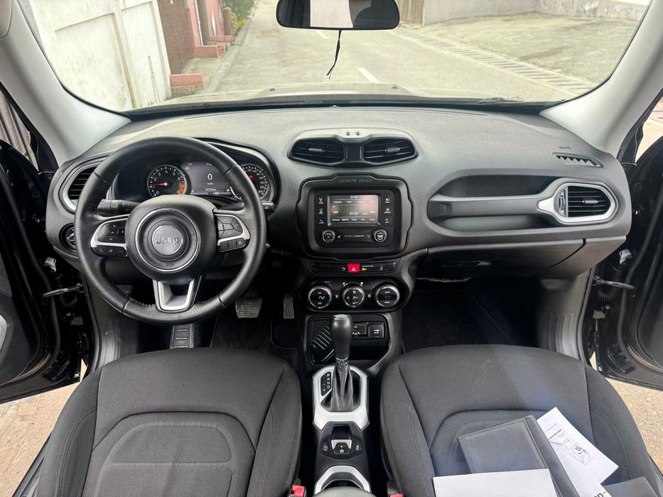 Vand Jeep Renegade cutie Autromata 1,4 benzina 140 cp- anul 2016